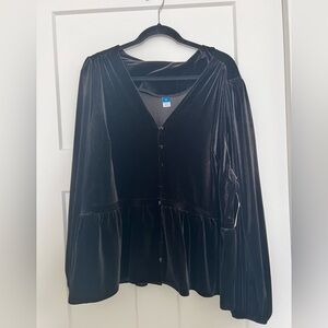 NWT Old Navy Black Velvet Button-Up Top